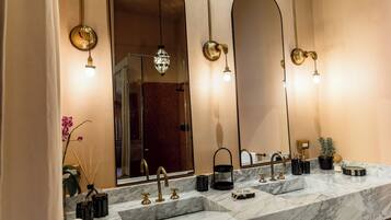 Luxury Suite, Non Smoking, City View | Bathroom | Slippers