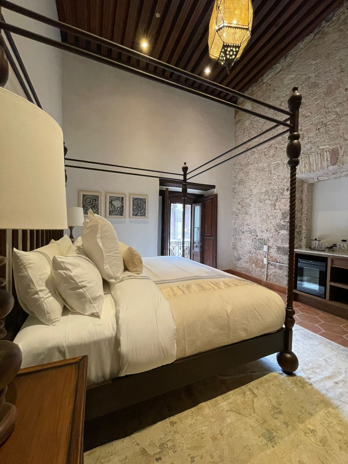 Superior Suite, Non Smoking, Garden View | Minibar, in-room safe, soundproofing, free WiFi