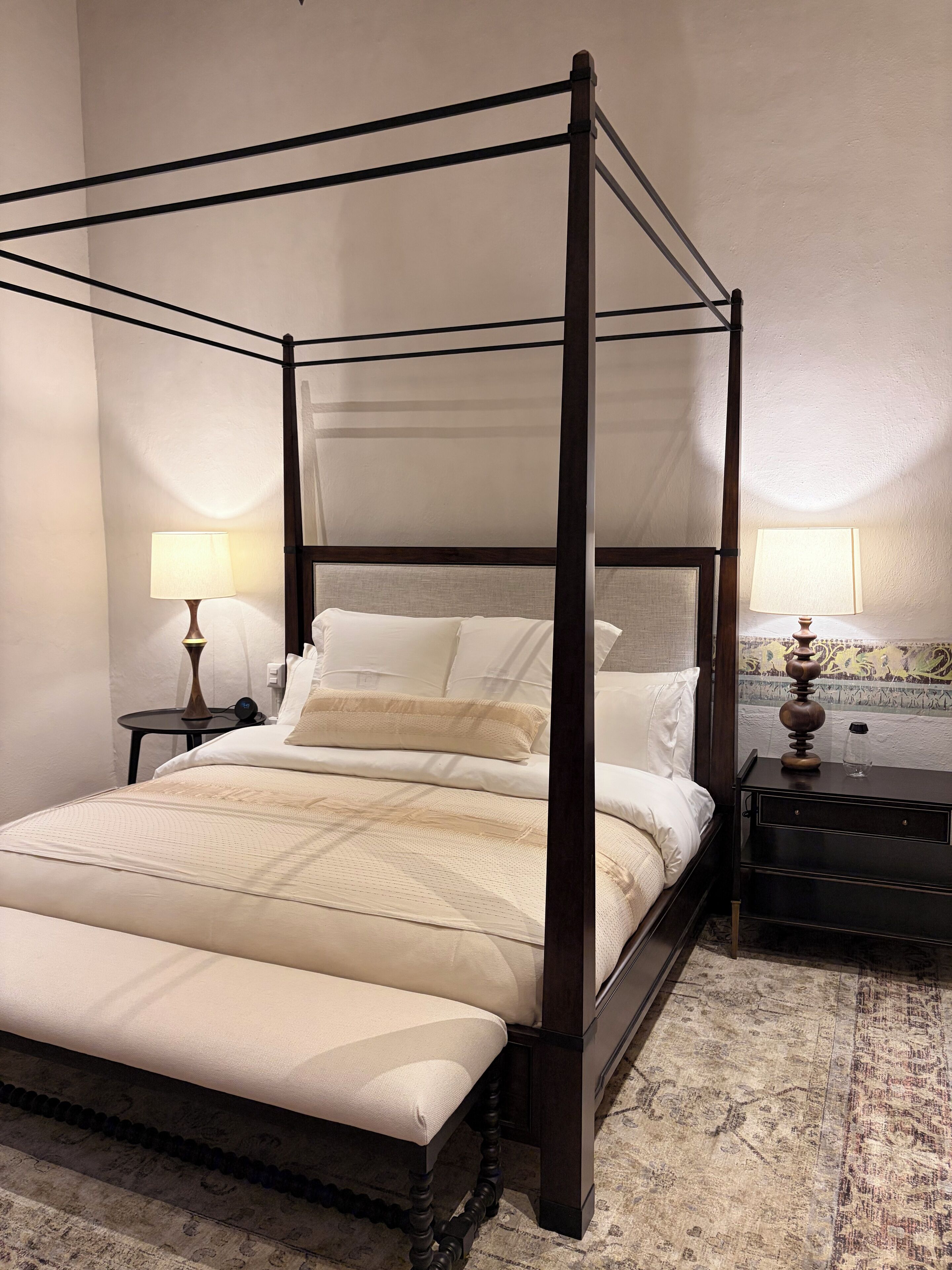 Luxury Suite, Non Smoking | Minibar, in-room safe, soundproofing, free WiFi