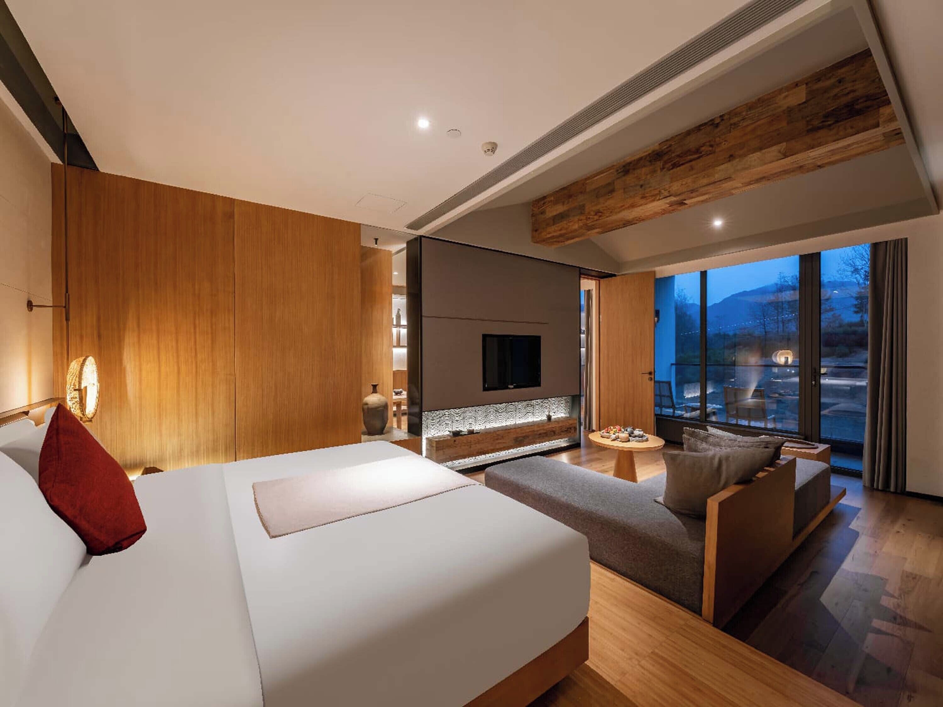 Executive Suite, Hill View | View from room