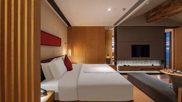 Executive Suite, Hill View | Minibar, individually decorated, individually furnished, desk