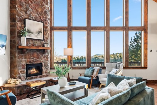 Stargazing Retreat - Hot Tub, Views & Dogs Welcome