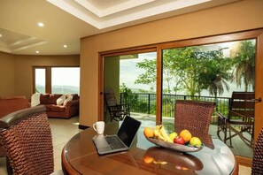 Dining - Amazing Mountain & Ocean Views (Playa Hermosa)