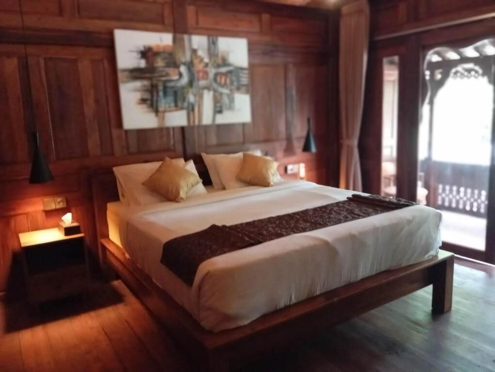 Deluxe Villa, Pool View | Minibar, soundproofing, free WiFi