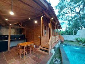 Junior Villa, Pool View | Private kitchen | Electric kettle - D'Ethnic Ubud Joglo View Villas by EPS (Ubud)