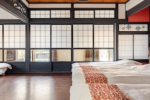 Basic Apartment, Non Smoking | Desk, blackout curtains, iron/ironing board, free WiFi - Osaka Chikkou (Osaka)