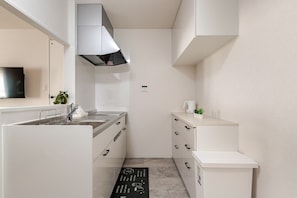 Basic Apartment, Non Smoking | Private kitchen - Osaka Chikkou (Osaka)