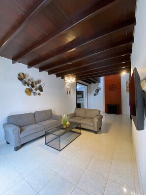 บริเวณนั่งเล่น