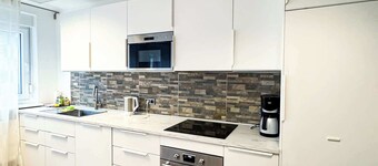 Spacious House for 12 with Parking in Berlin - GR3