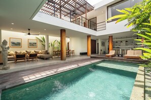 Piscine extérieure