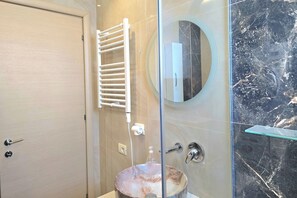 Family Apartment, Multiple Bedrooms (Sea View Holiday Apartment 073) | Bathroom - Sea View Holiday Apartment 073 (Rrashbull)