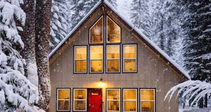 Family Cabin • 5 Min to Sugar Bowl • Donner Summit