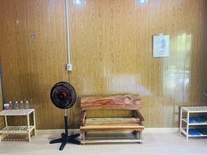 Hypo-allergenic bedding, desk, laptop workspace, blackout curtains - Farm Tan Tien (Tuy Phong)