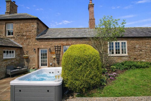 Drake's Rest, Kirklinton -  a cottage that sleeps 2 guests  in 1 bedroom