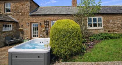 Drake's Rest, Kirklinton - a cottage that sleeps 2 guests in 1 bedroom