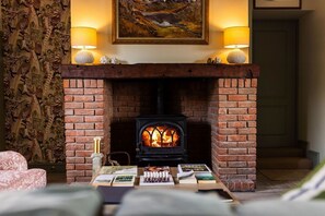 Interior - Drake's Rest, Kirklinton -  a cottage that sleeps 2 guests  in 1 bedroom (Kirklinton)