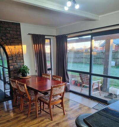 House on Park Lane, 3 bedroom home with lots of space in Matamata, NZ