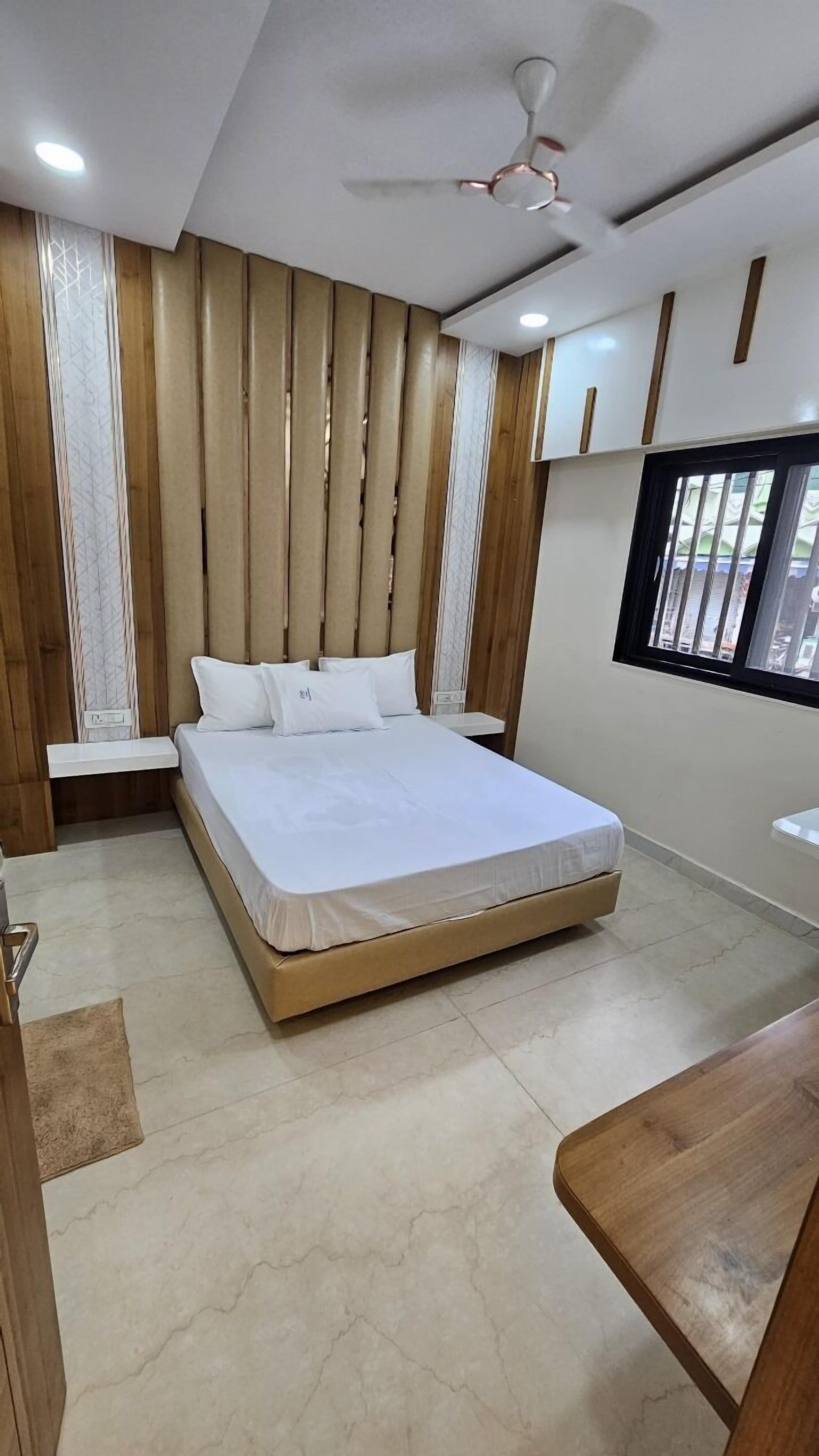 Premium Double Room | Premium bedding, desk, free WiFi, bed sheets