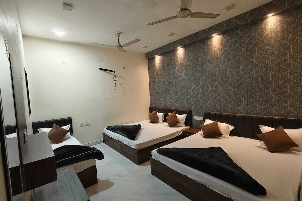 Manglam Guest House