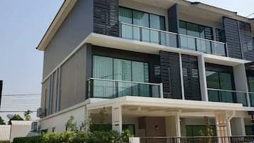 Townhome, Non Smoking, Balcony | Exterior