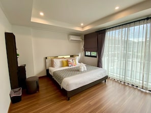 Townhome, Non Smoking, Balcony - Best area near by shopping mall (Chiang Mai)