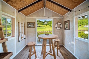 Dining - Peaceful American style Barn House Lawn Lake Views (Tamborine Mountain)
