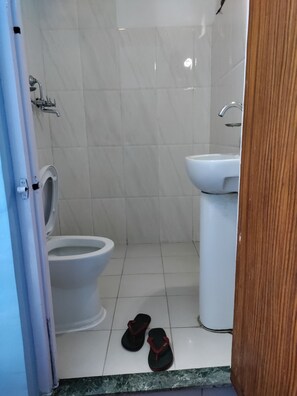 Slippers - Oasi Kathmandu Hostel (Kathmandu)