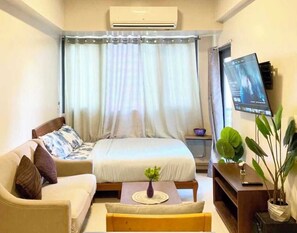 Deluxe Double Room | Desk, free WiFi, bed sheets - OYO 1192 Rk Property Rentals (Lapu-Lapu)