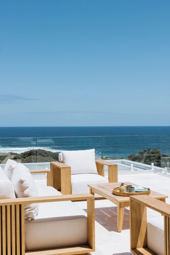 "Yallingup Palms"  just a short walk to Yallingup Beach