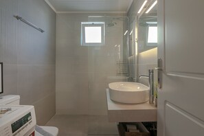 Apartment | Bathroom - 2-bedroom Apartment in Platanes (Rethymno)