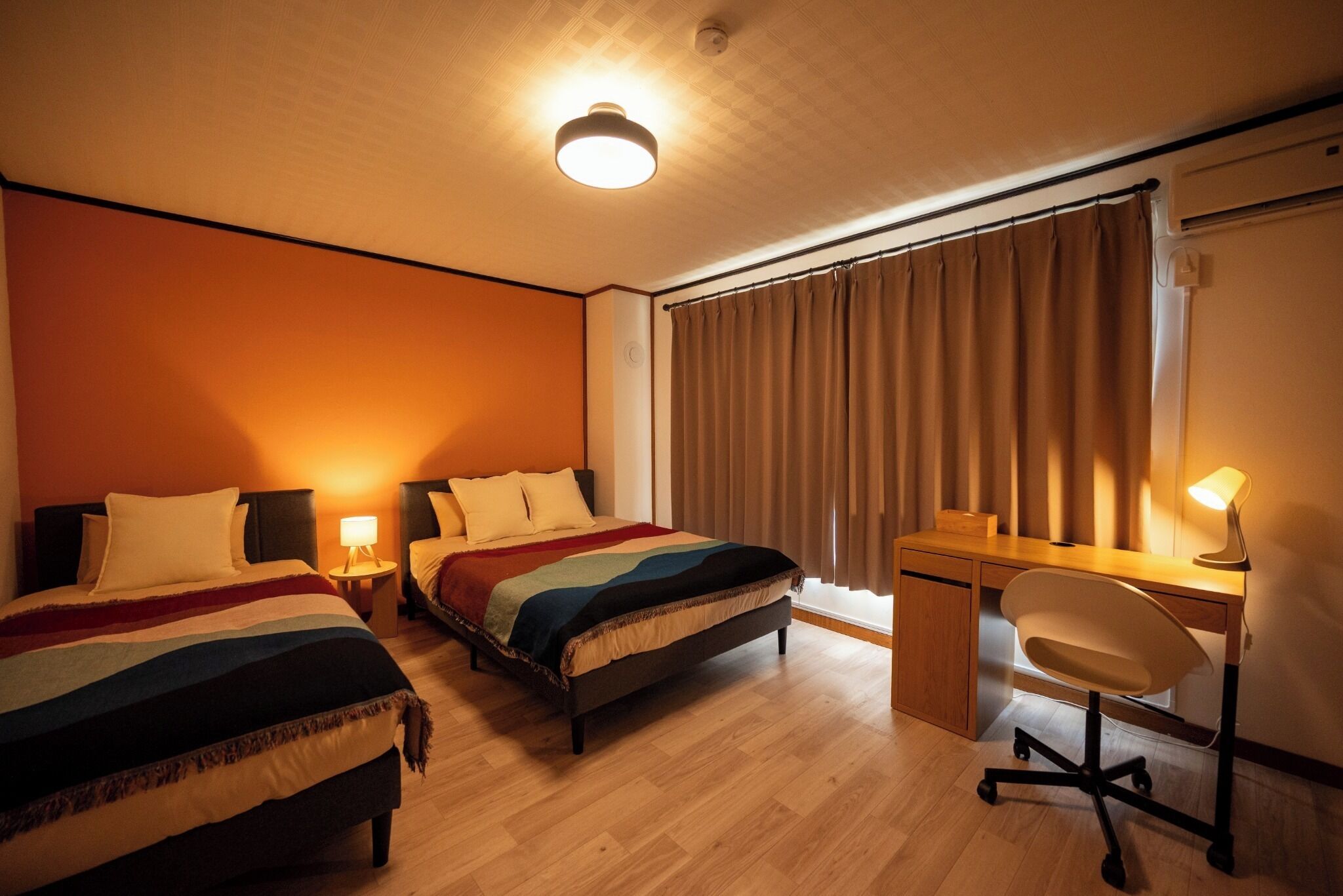 3 多间卧室、免费 WiFi、床单