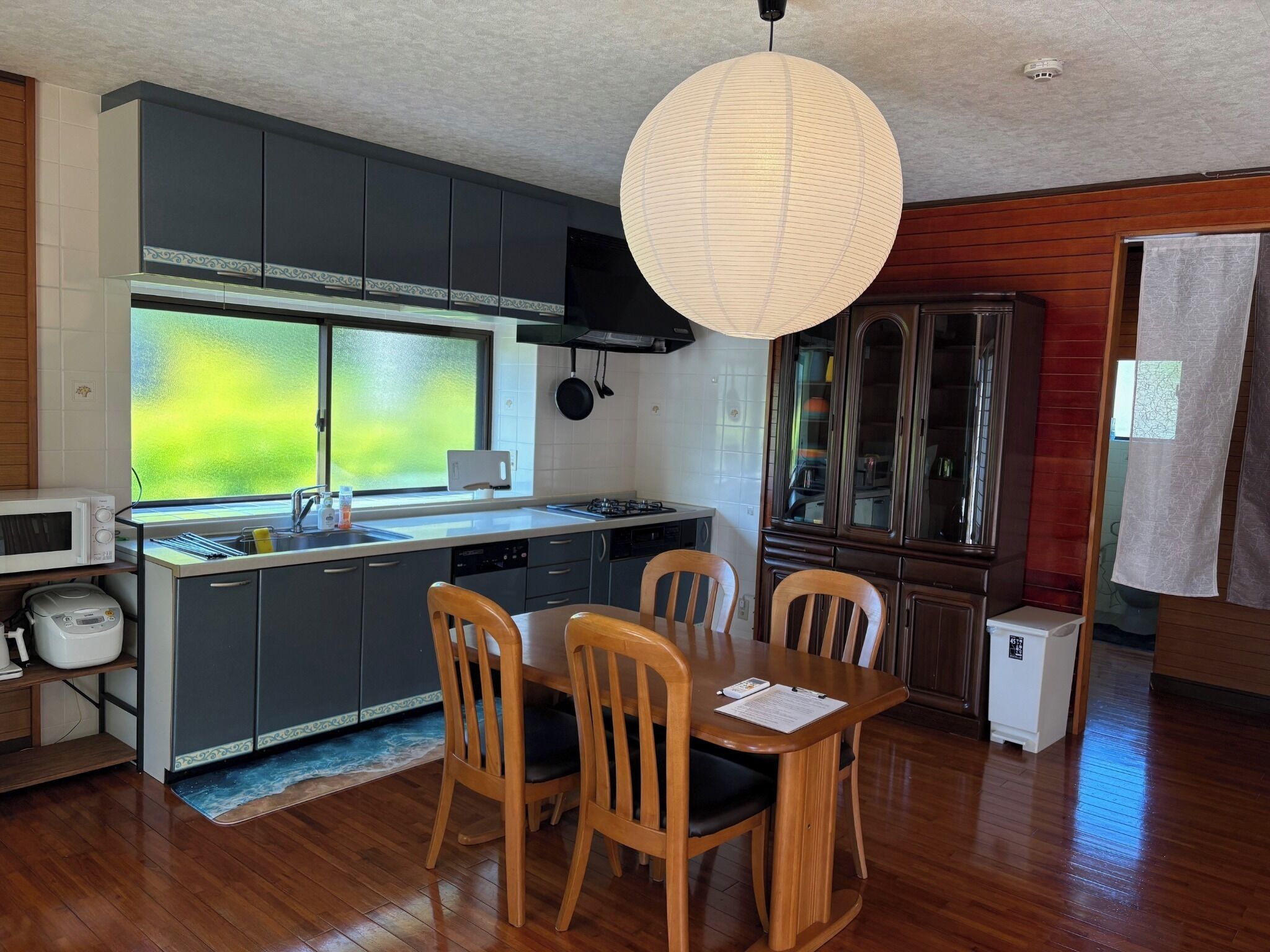 Fridge, microwave, stovetop