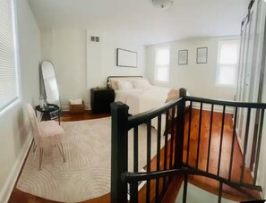 2 habitaciones, tabla de planchar con plancha, wifi y ropa de cama 