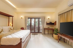 Apartment (2 Bedrooms) | Interior - Westend Apartment by Redolive Racecourse Rd Luxe (Bengaluru)