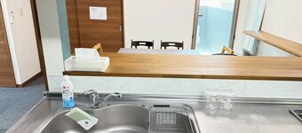 広々2LDK・60㎡｜1フロア貸切｜宇都宮中心部｜飲食店充実｜定員7名｜家族・グループで快適ステイ / 宇都宮市 栃木県