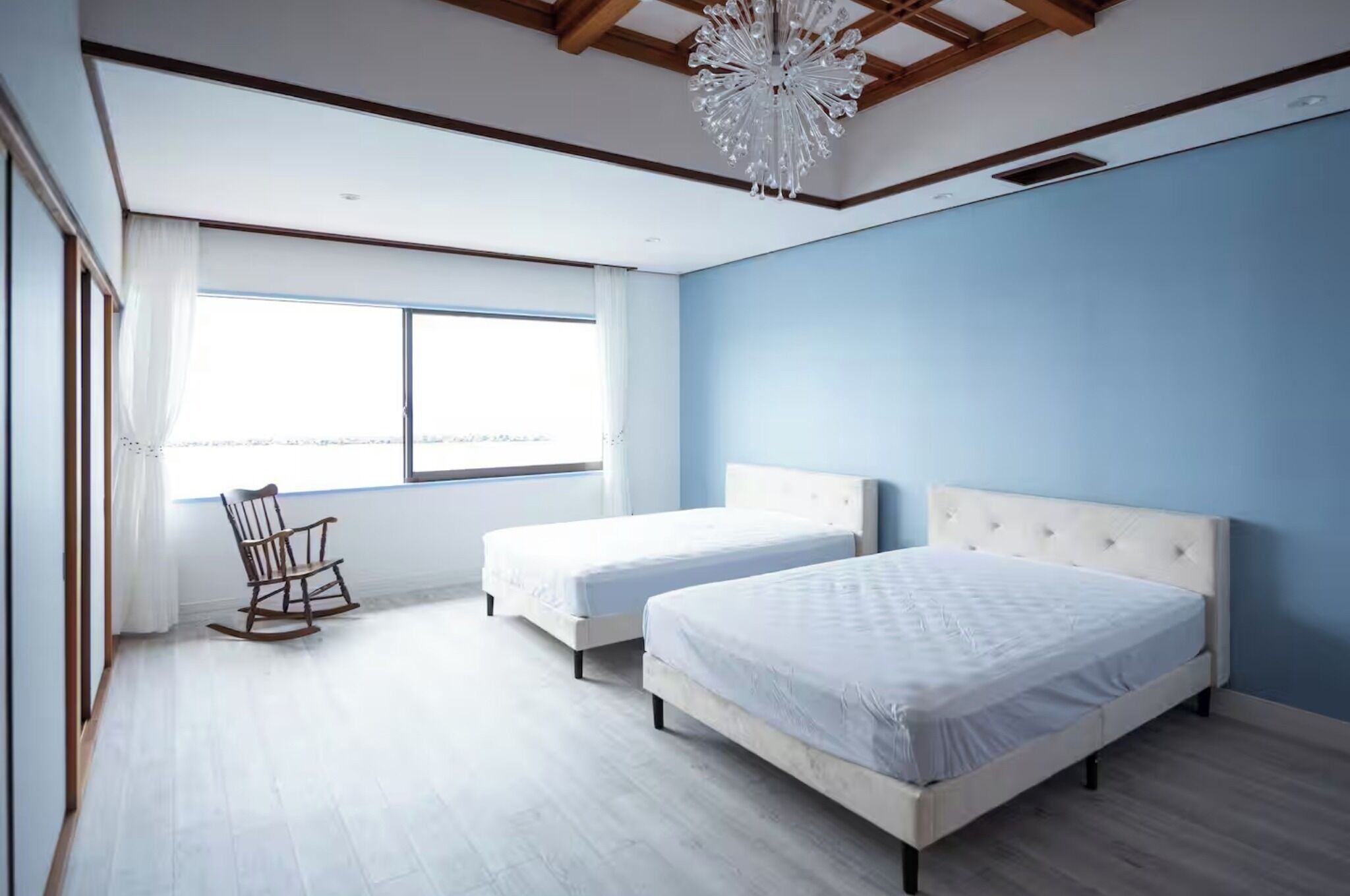 3 bedrooms, desk, iron/ironing board, free WiFi