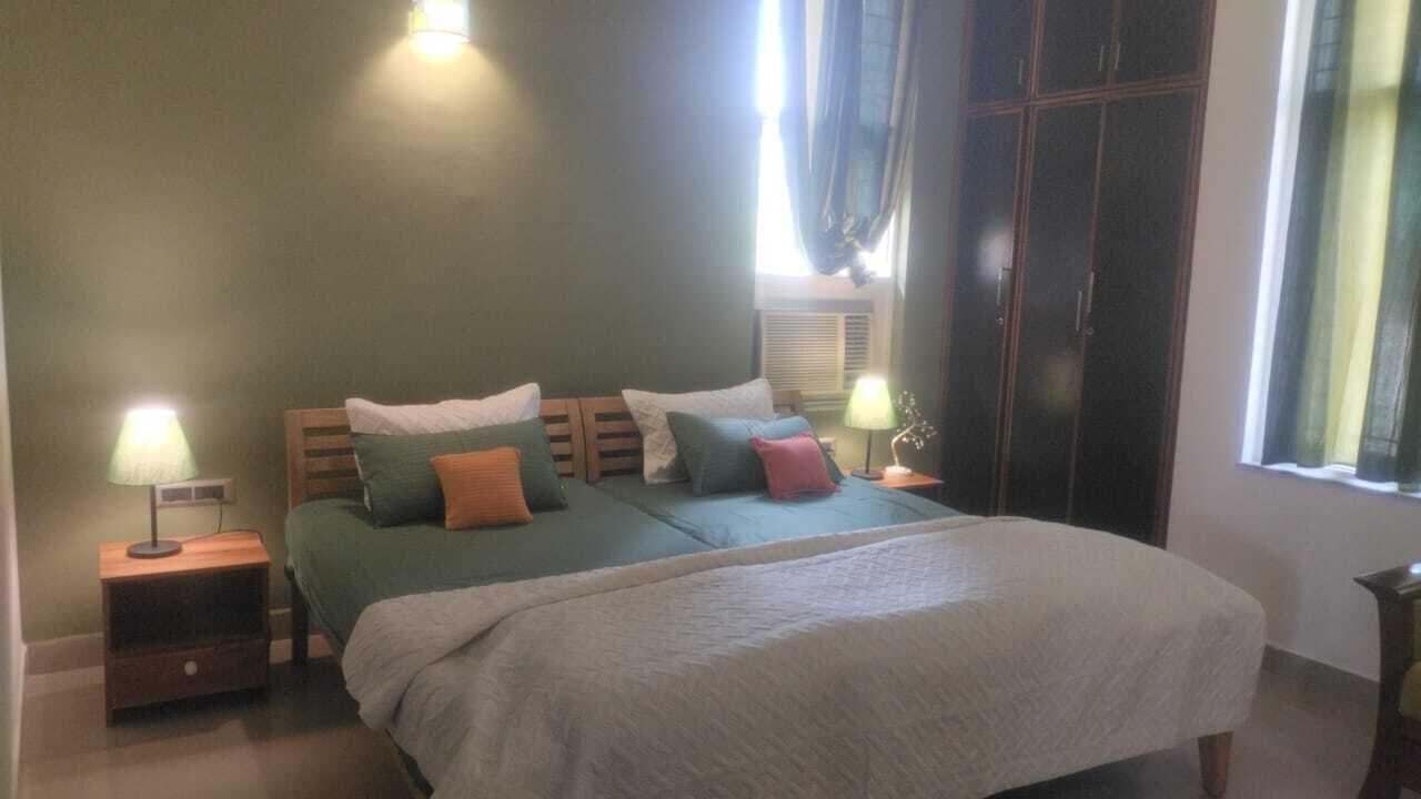 3 多间卧室、熨斗/熨衣板、上网接入、床单