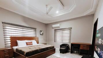 Desk, iron/ironing board, free WiFi, bed sheets