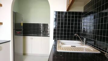 Fridge, microwave, coffee/tea maker, toaster