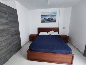 2 bedrooms, iron/ironing board, internet, bed sheets - Apartment in Same, Casa Blanca (Esmeradas, Same)
