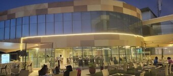 Deluxe Nairobi, Kenya