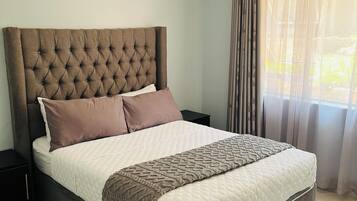 Fer et planche Ă repasser, accĂšs Internet, draps fournis