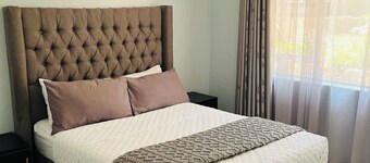 Cozy 2-bedroom 2-bathroom house in charming Mutare with luxury amenities.