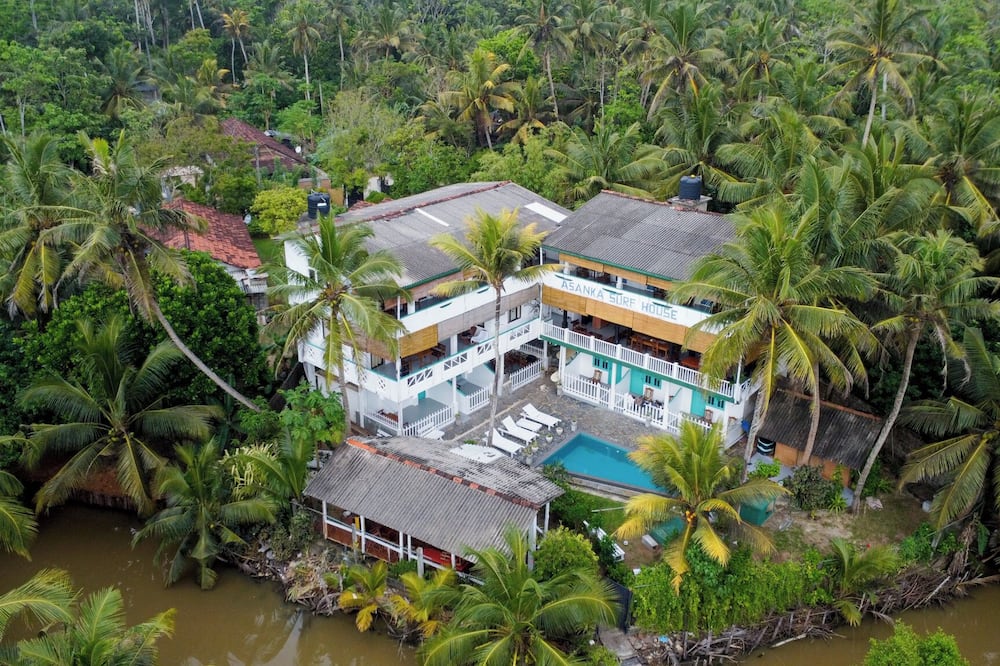 Asanka Surf House & Restaurant with pool