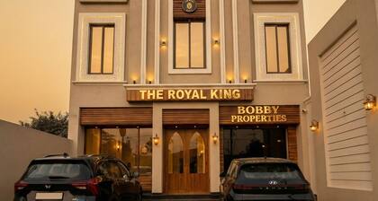Hotel The Royal King