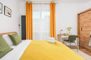 2 bedrooms, iron/ironing board, WiFi, bed sheets - Lumina Charming 3-room apart in the center Warsaw (Warszawa BIG)