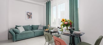 Lumina Charming 3-room apart in the center Warsaw