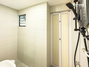 Bathroom - Villa Putra Condominium PWTC by Airhost (Kuala Lumpur)