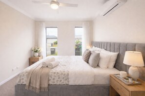 4 soverom, strykejern/-brett, wi-fi og sengetøy