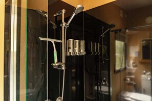 Bathroom - Wattle Grove Hideaway by Tiny Away (Wattle Grove)